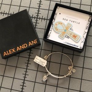 NWT Alex and Ani Sea Turtle Bracelet